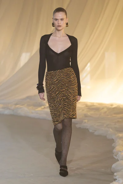 Look 13